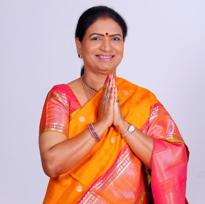Picture of the candidate D.K. Aruna Garu